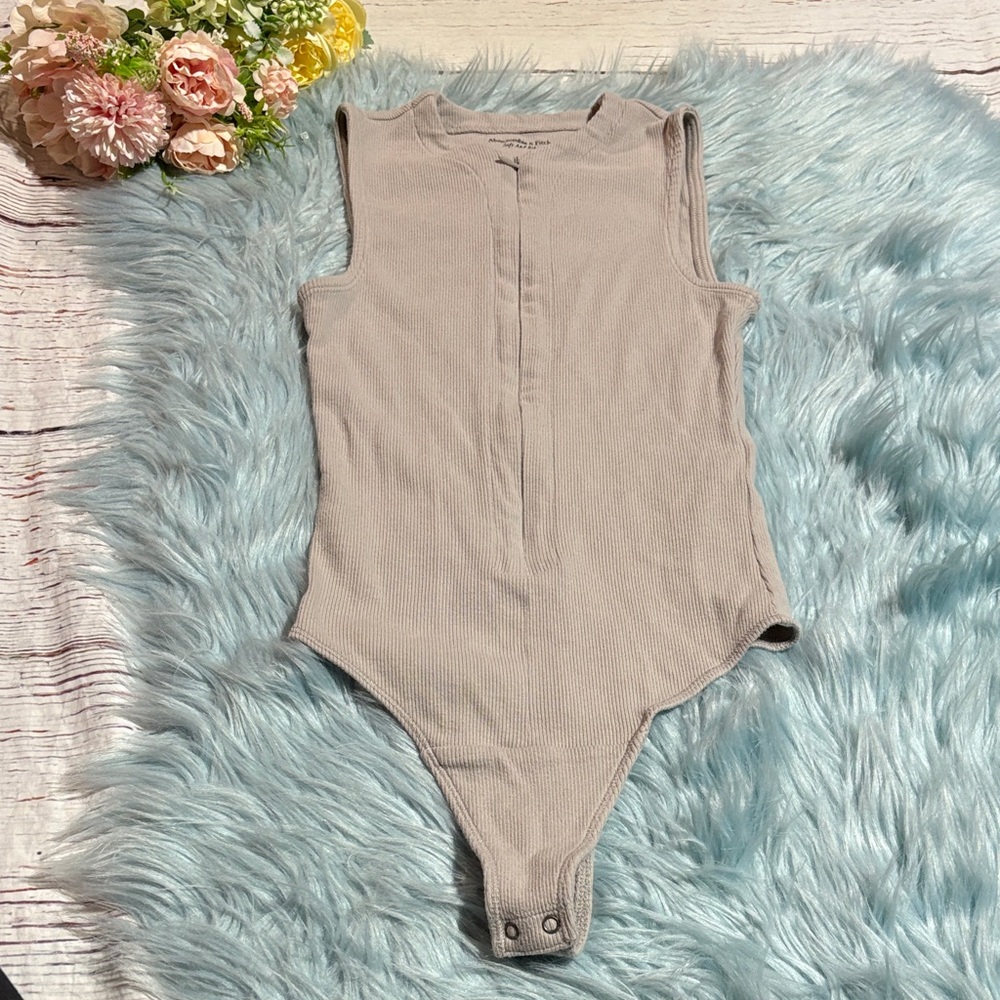 Abercrombie & Fitch Kids Soft A&F Rib Zipper Front Sleeveless Bodysuit sz XS